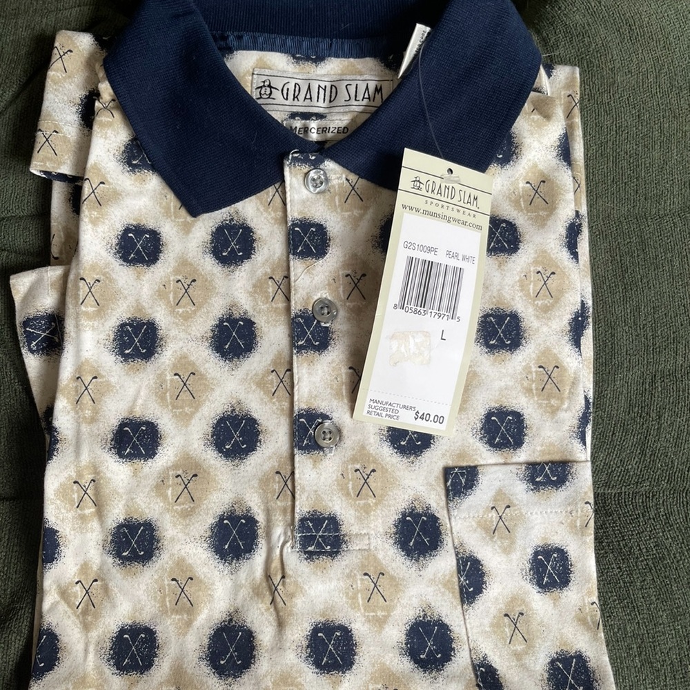 Short sleeve dress shirt
